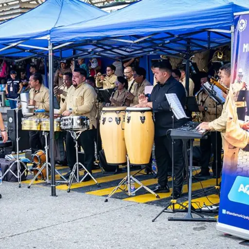 Banda Municipal lleva música en vivo al Mercado Cuatro Manzanas en Guayaquil