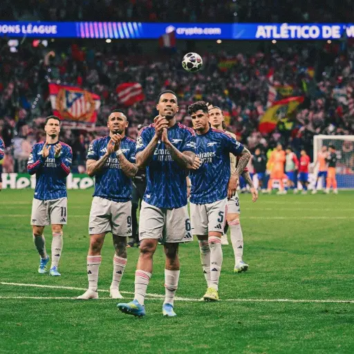 Arsenal de Piero Hincapié recibe al Atlético de Madrid con la serie abierta y la presión a ambos por avanzar en Champions League