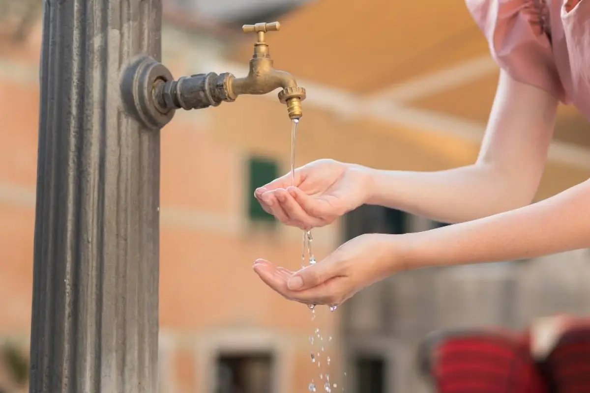 Suspensión temporal del servicio de agua potable en Portoviejo por lluvias en Santa Ana