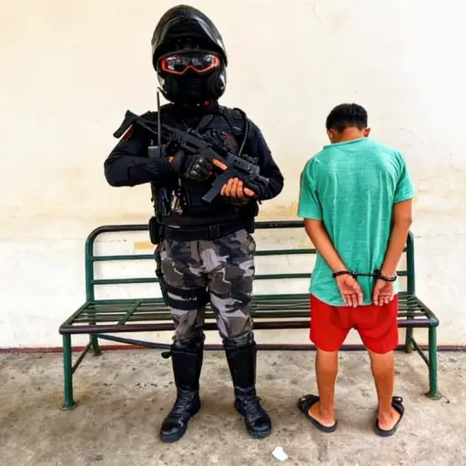 Adolescente de 14 años detenido tras intento de sicariato a otro menor de 17 en cortejo fúnebre en Manta