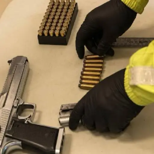 Presunto integrante de ‘Los Lobos’, procesado por tenencia de armas, en Portoviejo