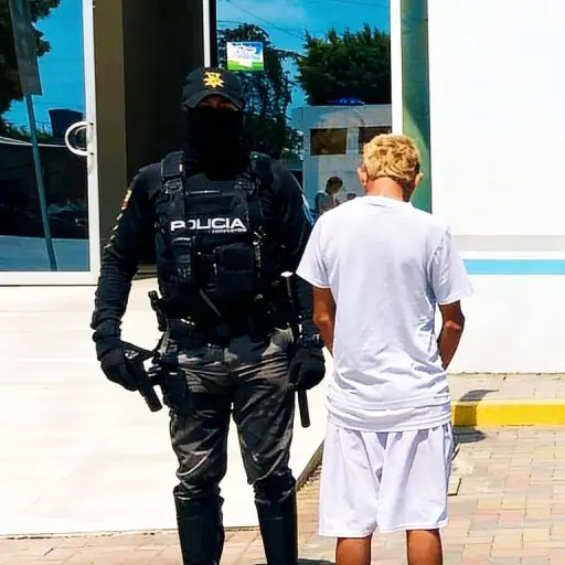 Adolescente de 15 años acusado de sicario se teñía el pelo para evadir a la policía
