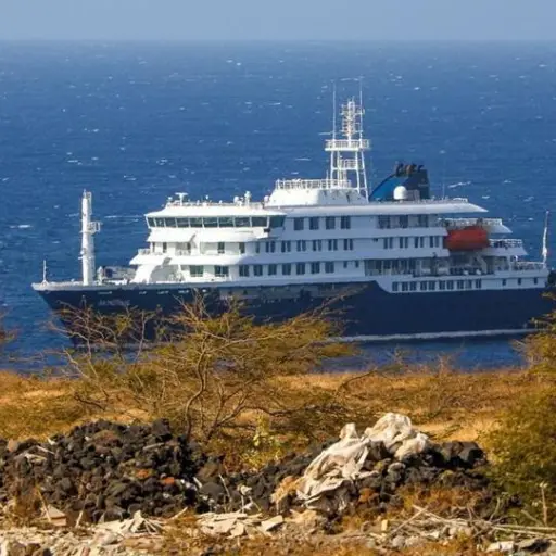 España acuerda con la OMS que el crucero con hantavirus haga escala en Canarias