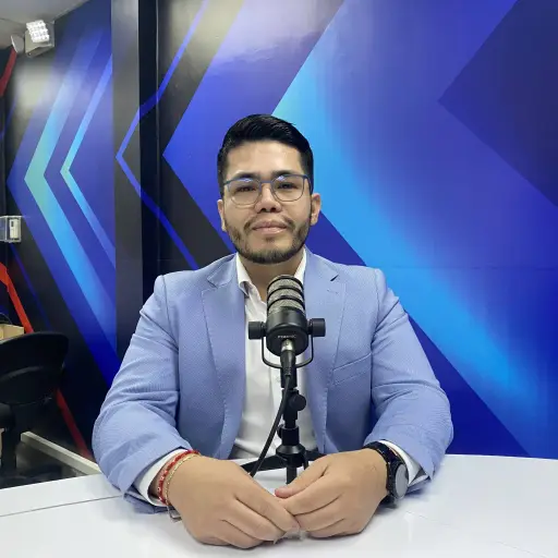 Pediatra Jeiner Alvarado advierte sobre el impacto del consumo excesivo de dulces y ultraprocesados en la salud digestiva y el apetito de los niños