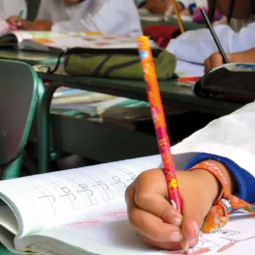 Toque de queda en Ecuador: Este es el nuevo horario de salida para instituciones educativas nocturnas