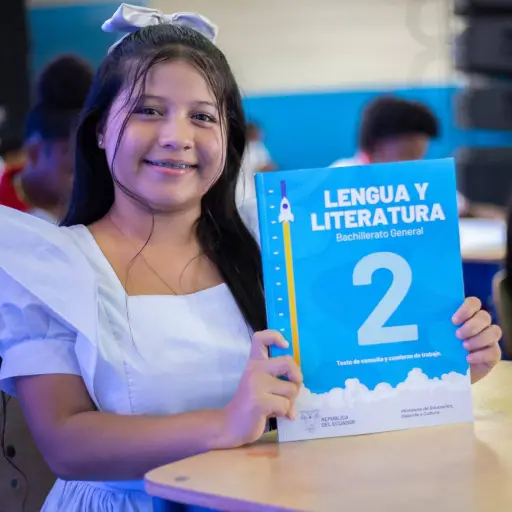 Clases en Ecuador: así funcionarán colegios nocturnos y universidades por el toque de queda