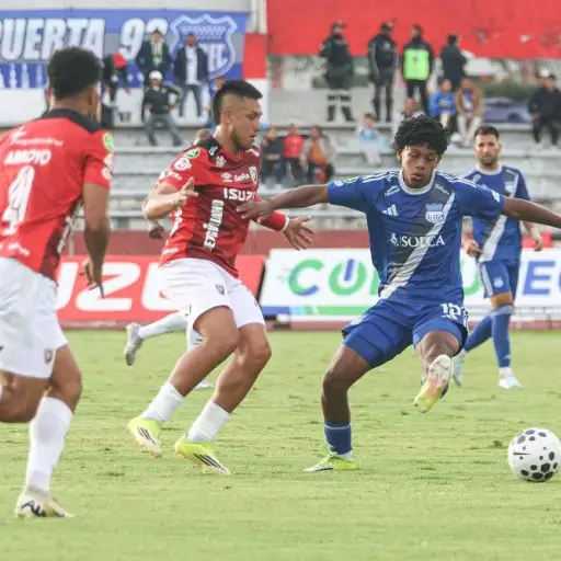 Leones del Norte derrotó a Emelec en Ibarra y escaló dos lugares en la tabla de posiciones