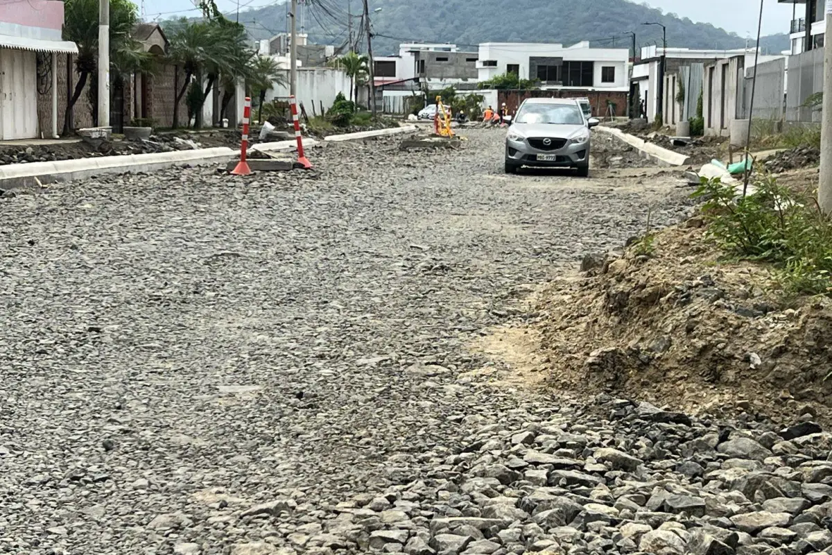 La obra permitirá dotar de agua a la zona norte de Portoviejo, donde se construye la red hidrosanitaria., El Diario
