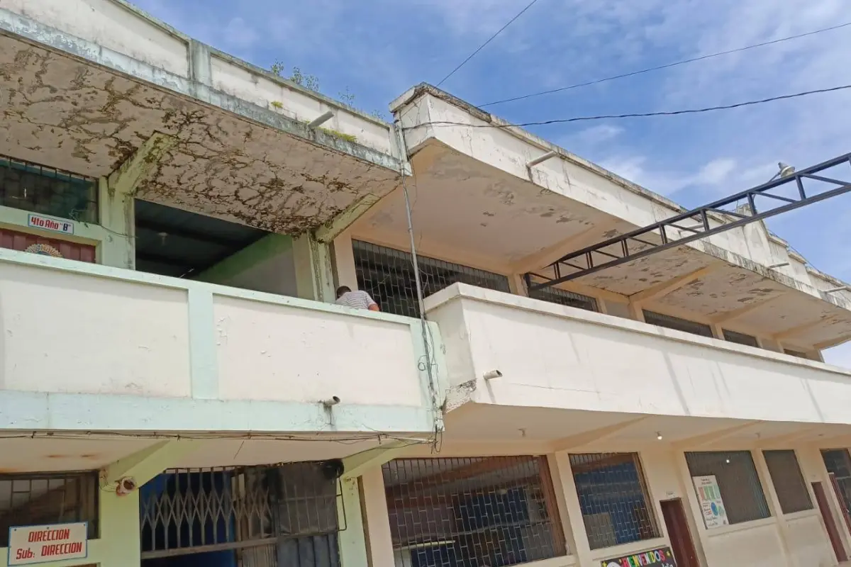 En este estado está la escuela Manabí de Chone. Los alumnos estudiarán por la tarde en otro plantel, según la UNE., Cortesía