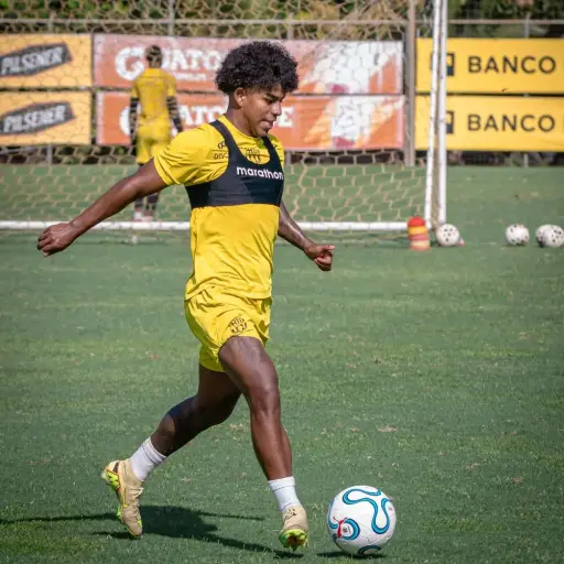 Informe médico de Barcelona SC: situación actual de Benedetto, Cano, García y Rojas