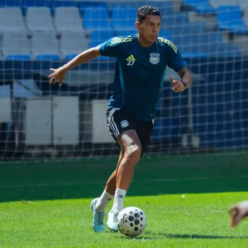 Luis Fernando León recibe el alta médica y regresará a la convocatoria de Emelec
