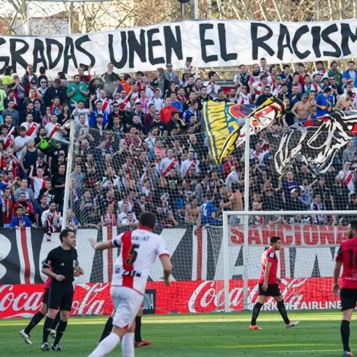 El Rayo Vallecano lleva el orgullo obrero de Madrid a una final europea