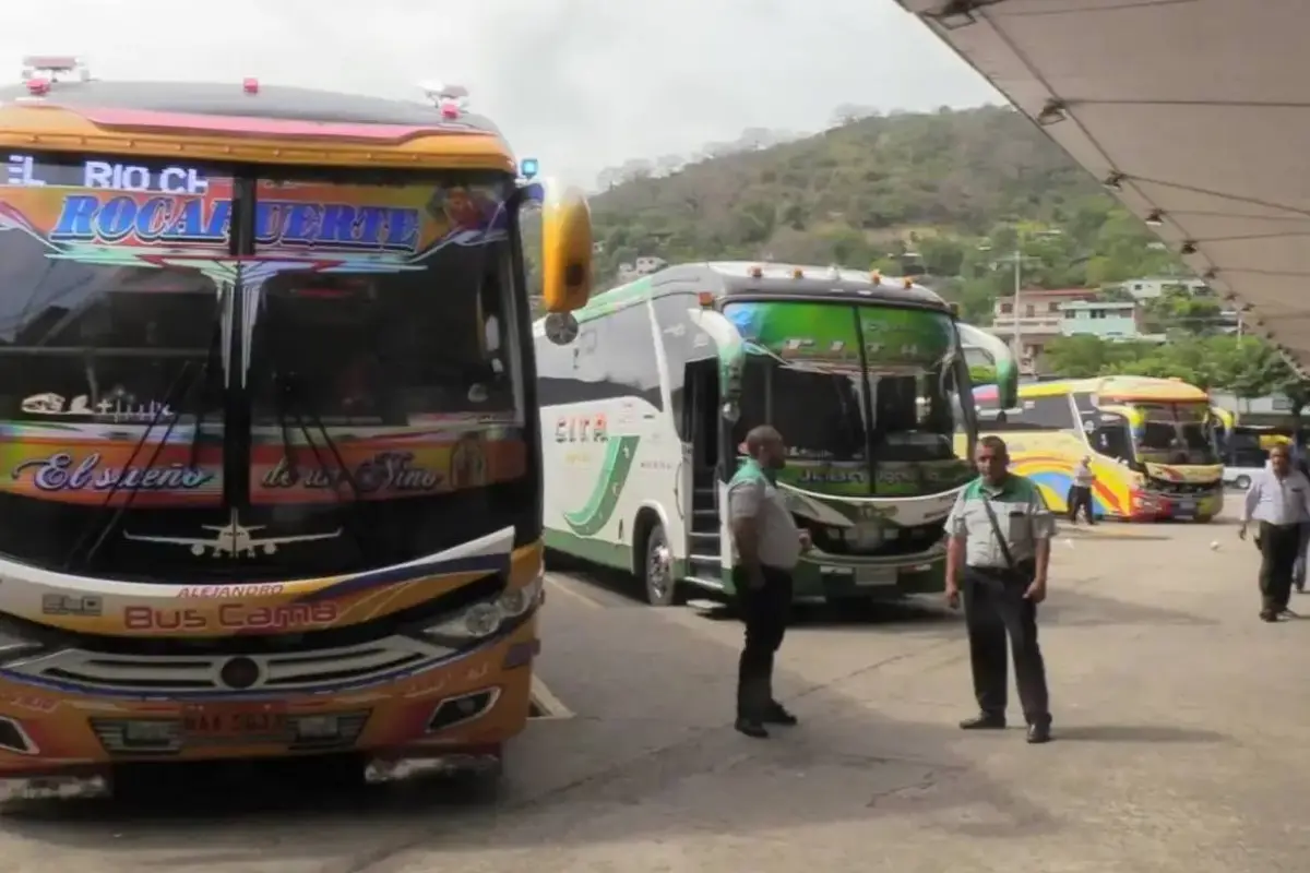 Compensación al transporte interprovincial e intraprovincial se extenderá un mes más en Ecuador