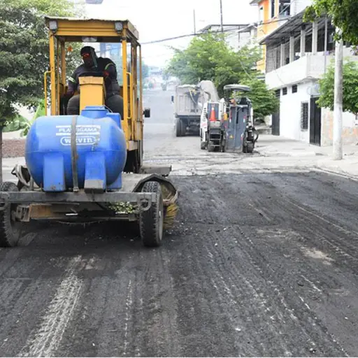 Municipio de Guayaquil acelera asfaltado en la cooperativa Juan Montalvo