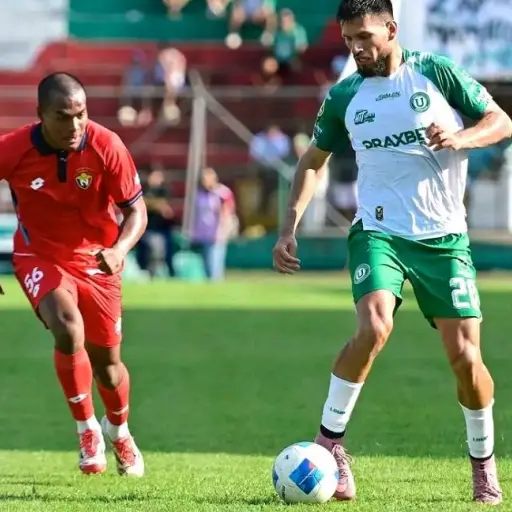 Liga de Portoviejo busca su primer triunfo de visitante ante un urgido El Nacional