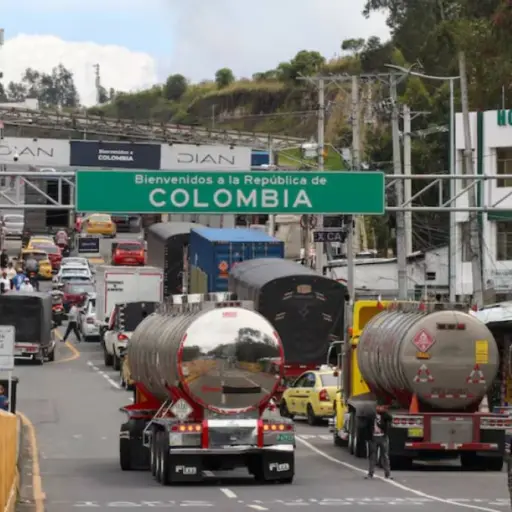 Ecuador emite resolución para eliminar tasa del 100% a importaciones desde Colombia