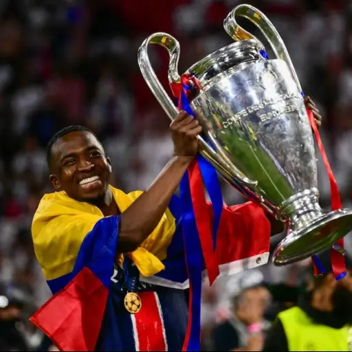 Willian Pacho, el chico de Quinindé que jugó con dolor y conquistó Europa