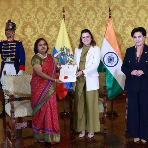 Vicepresidenta María José Pinto recibe cartas credenciales de embajadoras de India y Haití