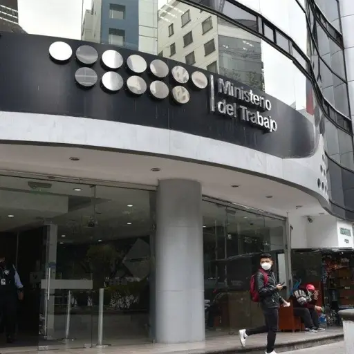 Reforma al visto bueno laboral en Ecuador estaría lista hasta junio