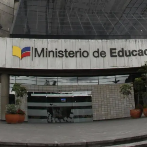 Ministerio de Educación activa protocolos tras agresión a estudiante en Quito