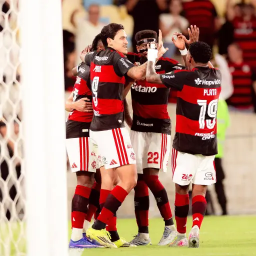 Gonzalo Plata se destaca con Flamengo antes de unirse a la Selección de Ecuador para el Mundial
