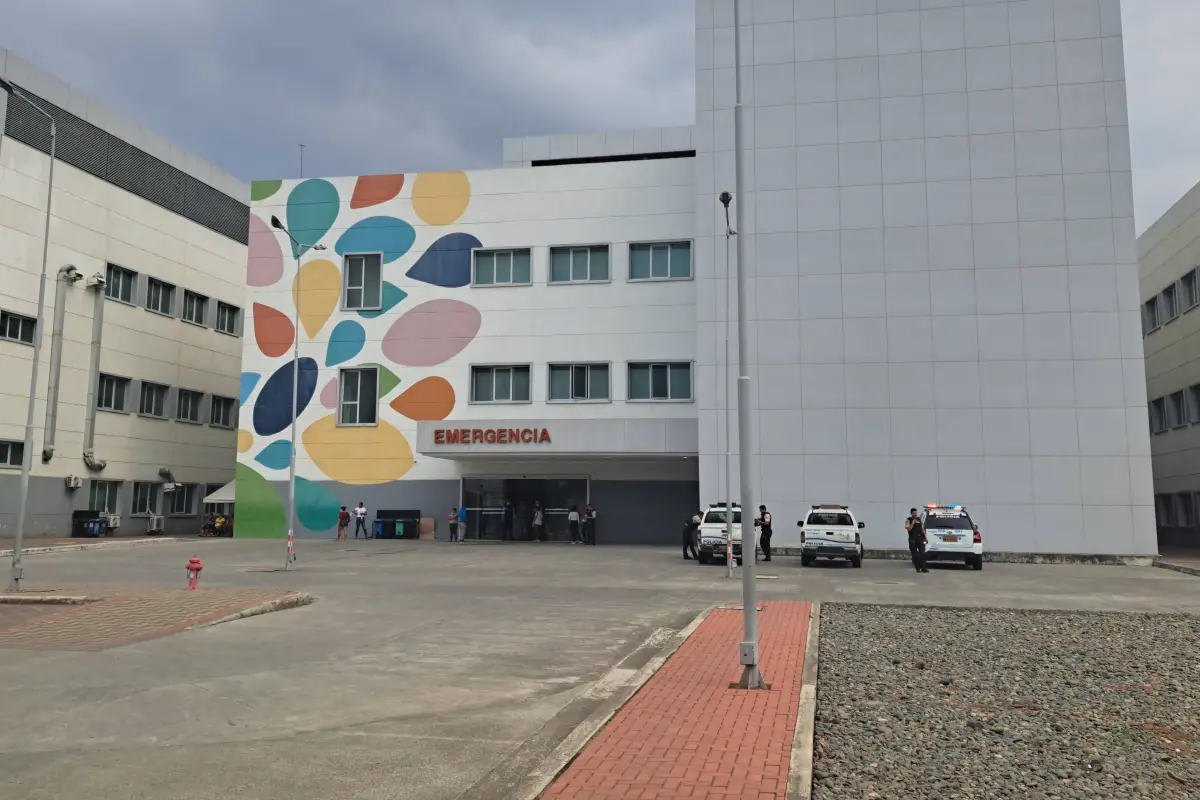El deceso del bombero ocurrió la madrugada de este miércoles en el hospital de Especialidades., Archivo
