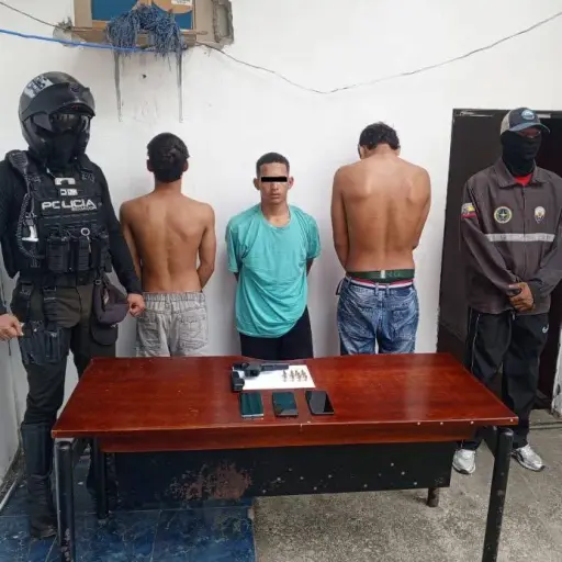 “Cachete”, “Féder” y “Choclo” fueron detenidos con arma y balas en Montalvo