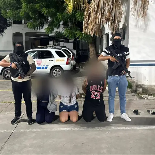 Policía detuvo a tres personas por extorsión a un comerciante en Portoviejo  