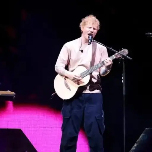 De cantar en bares vacíos a conquistar Quito: así fue la histórica noche de Ed Sheeran en Ecuador