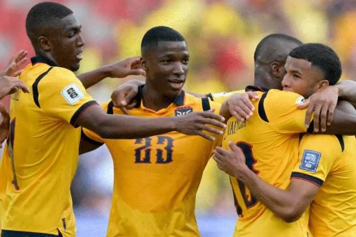 La Selección Ecuatoriana se prepara para enfrentar a Arabia Saudita., Web