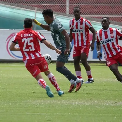 Técnico Universitario venció 2-1 a Leones del Norte con un autogol de último minuto