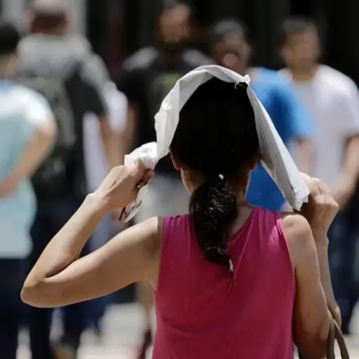Especialistas advierten sobre efectos del calor en personas con problemas cardíacos