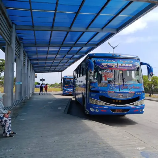 Manta se acerca a definir alza del pasaje urbano: ULEAM apoyará estudio técnico