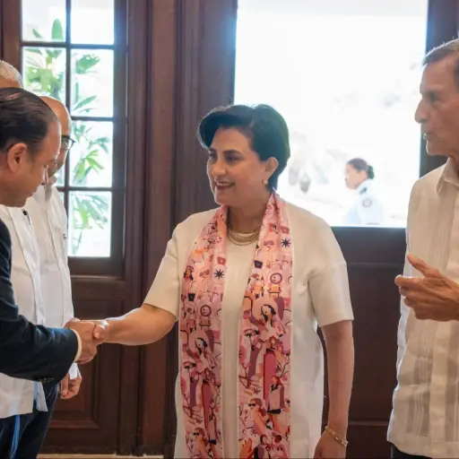 Cancillería ecuatoriana inicia negociaciones para tratado comercial con República Dominicana