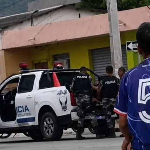 Murió uno de los policías que permanecía en cuidados intensivos tras ataque armado en Bahía, Manabí