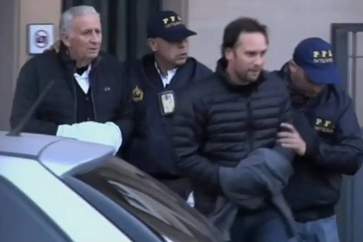 Los empresarios argentinos Hugo y Mariano Jinkis se entregaron a la Interpol
