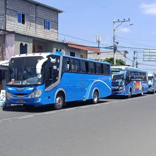 Transportistas urbanos de Manta anuncian la suspensión de dos líneas y analizan replicar la medica en otras cinco