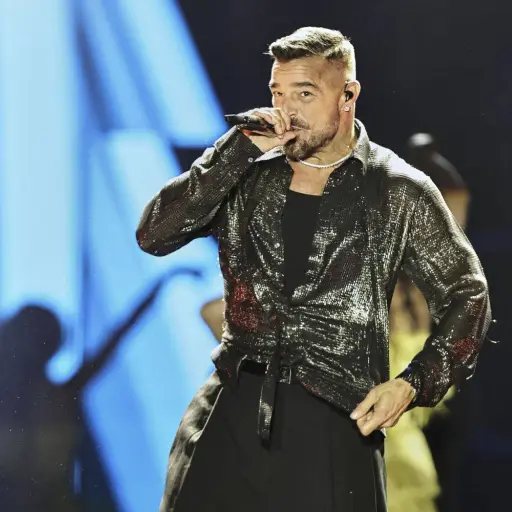 Ricky Martin vivió momentos de tensión en concierto tras lanzamiento de gas lacrimógeno en Montenegro