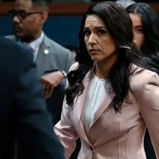 Tulsi Gabbard renuncia como directora de Inteligencia Nacional de los Estados Unidos