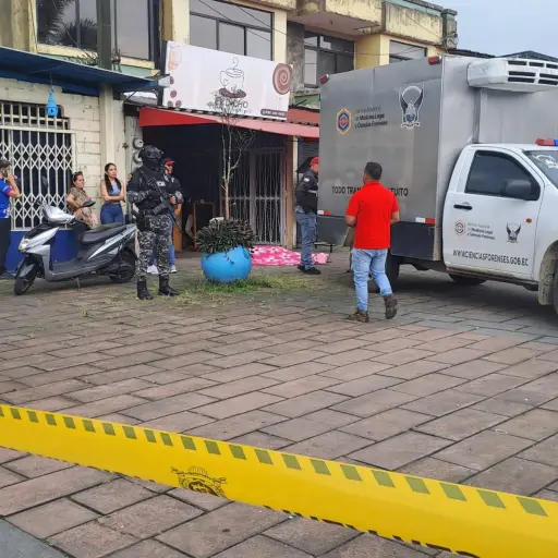 Ataque de sacapintas dejó un herido y cobró la vida de una víctima colateral en Santo Domingo