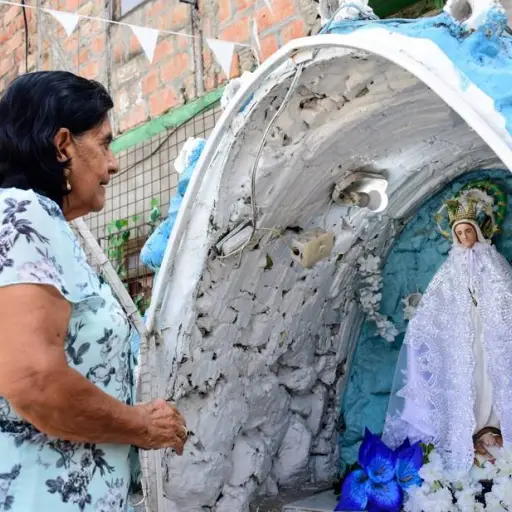 Rezos, velorios y peregrinajes marcan el mes de la Virgen María en Portoviejo 