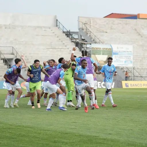 Manta FC clasifica a octavos de final de Copa Ecuador tras vencer por penales a 9 de Octubre