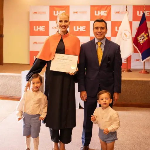 Lavinia Valbonesi defiende la validación de su título universitario y asegura que “no fue ningún privilegio”