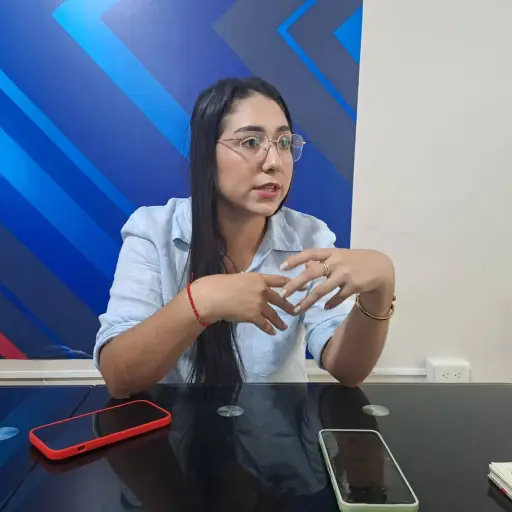 Liliana Silva destaca fiscalización y propone tarifas sociales para el agua