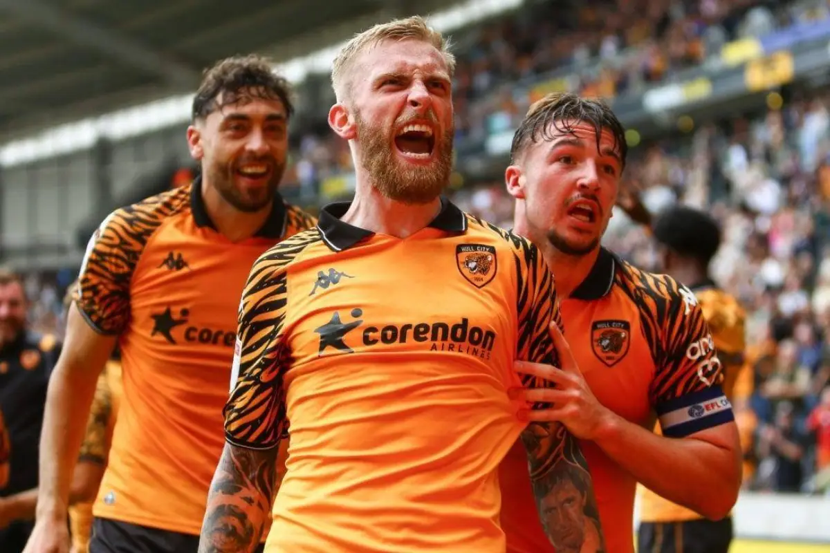 Hull City celebró en Wembley el regreso a la Premier League tras vencer al Middlesbrough en una final dramática definida en los últimos minutos., Web
