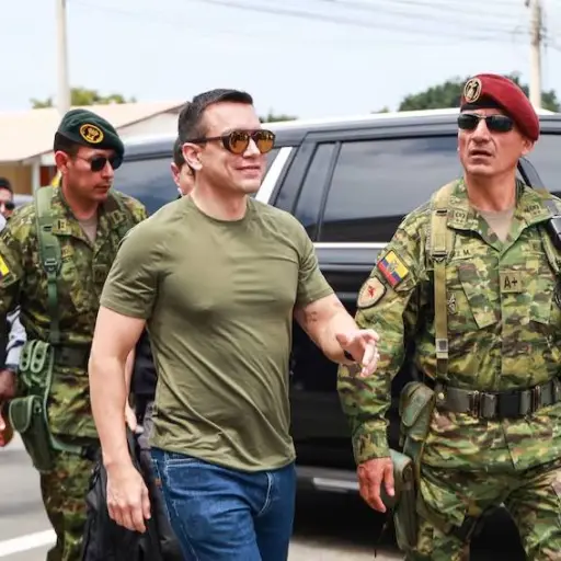 Daniel Noboa decreta la creación de la empresa AIL para centralizar el abastecimiento y la infraestructura hospitalaria
