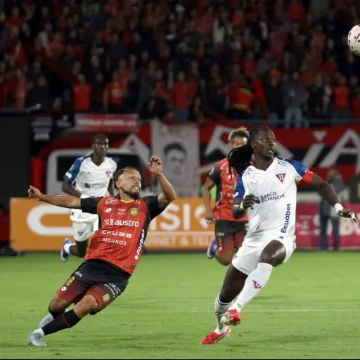 Empate en la altura: Deportivo Cuenca y Liga de Quito igualaron en intenso partido en la Liga Ecuabet