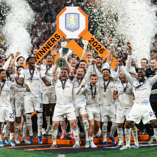 Aston Villa golea 0-3 al Friburgo y se proclama campeón de la UEFA Europa League 2025/26