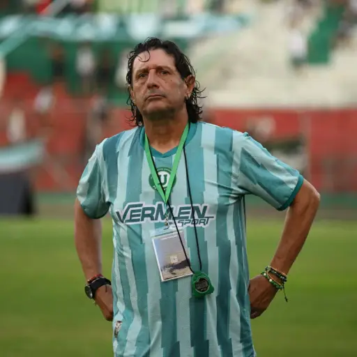 El plan de Raúl Duarte que llevó a Liga de Portoviejo a clasificar y citarse con Barcelona en Copa Ecuador