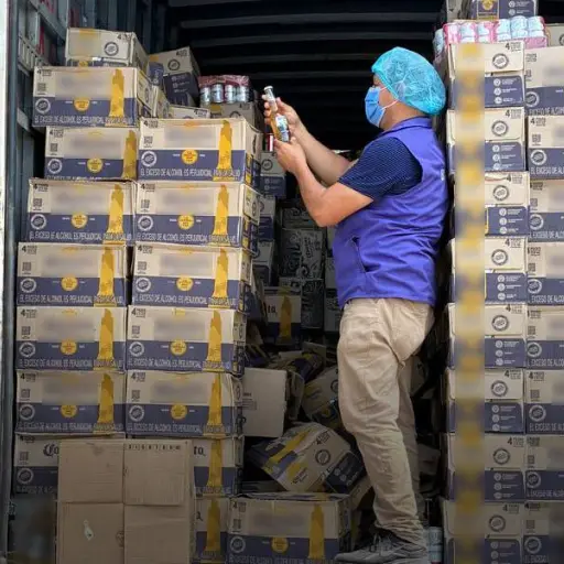 Arcsa y Senae retienen más de 36.000 cervezas sin notificación sanitaria en Portoviejo
